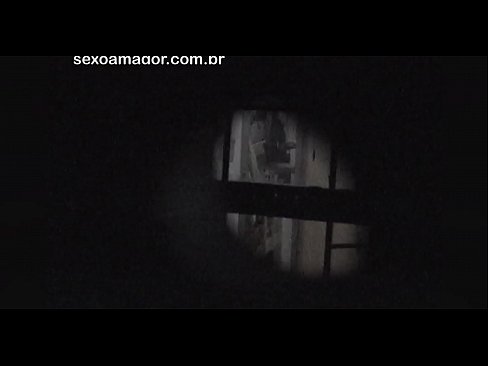 ❤️ Блонди е тајно снимена од воајер од соседството скриен зад шупливи тули ️❌ Ебате видео кај нас ❌